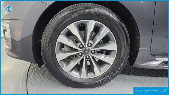 KIA CARNIVAL 9-SEATER LUXURY