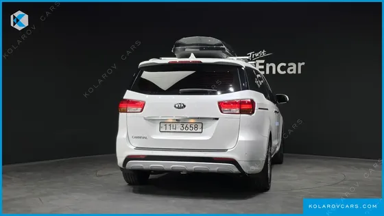 KIA CARNIVAL 9-SEATER NOBLESSE