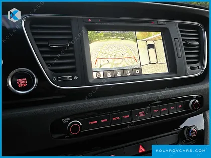 KIA CARNIVAL 9-SEATER NOBLESSE
