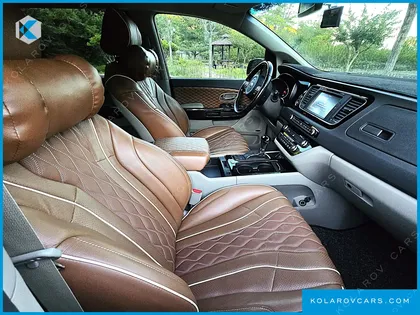 KIA CARNIVAL 9-SEATER NOBLESSE