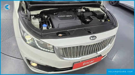 KIA CARNIVAL 9-SEATER PRESTIGE