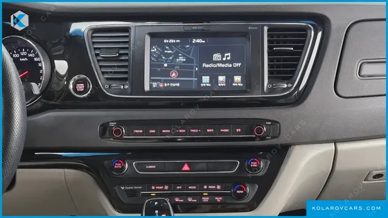KIA CARNIVAL 9-SEATER PRESTIGE