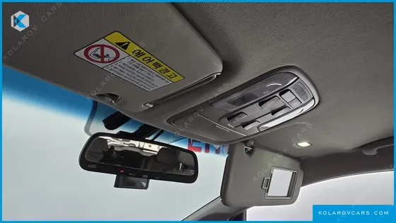 KIA CARNIVAL 9-SEATER PRESTIGE