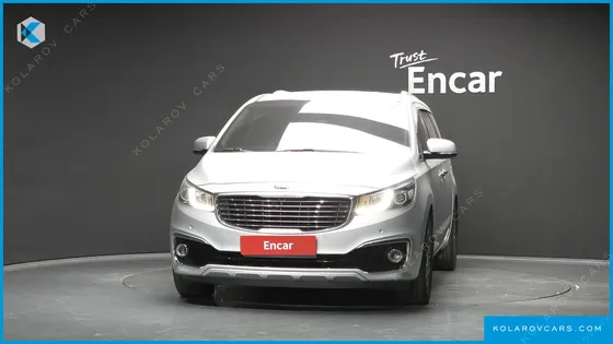 KIA CARNIVAL 9-SEATER LUXURY