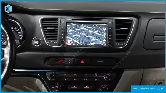 KIA CARNIVAL 9-SEATER LUXURY