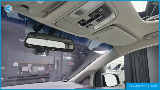 KIA CARNIVAL 9-SEATER PRESTIGE