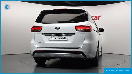 KIA CARNIVAL 9-SEATER NOBLESSE