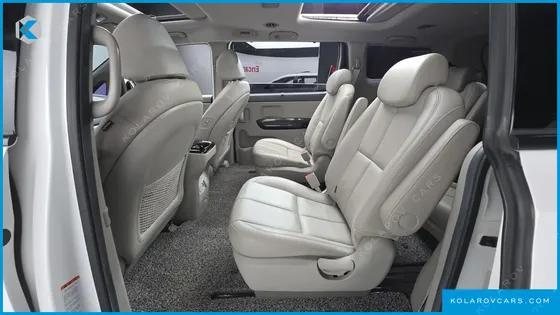 KIA CARNIVAL 9-SEATER NOBLESSE
