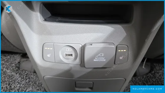 KIA CARNIVAL 9-SEATER NOBLESSE