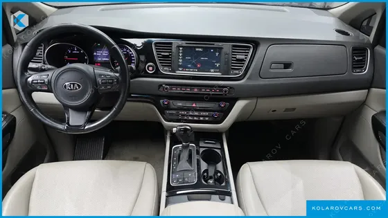 KIA CARNIVAL 9-SEATER PRESTIGE