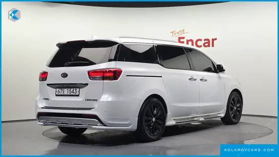 KIA CARNIVAL 9-SEATER PRESTIGE