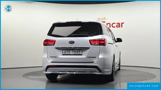 KIA CARNIVAL 9-SEATER PRESTIGE