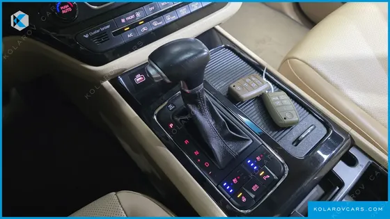 KIA CARNIVAL 9-SEATER PRESTIGE