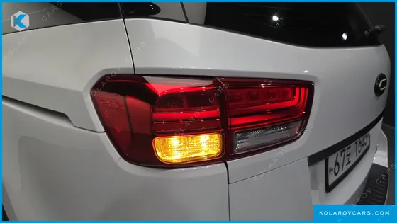 KIA CARNIVAL 9-SEATER PRESTIGE
