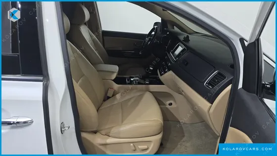 KIA CARNIVAL 9-SEATER PRESTIGE