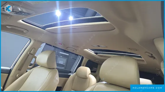 KIA CARNIVAL 9-SEATER PRESTIGE
