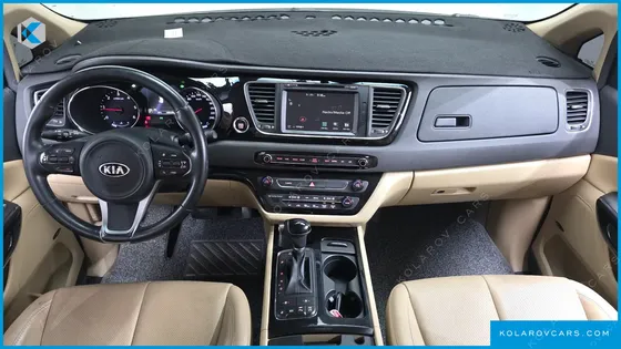 KIA CARNIVAL 9-SEATER NOBLESSE