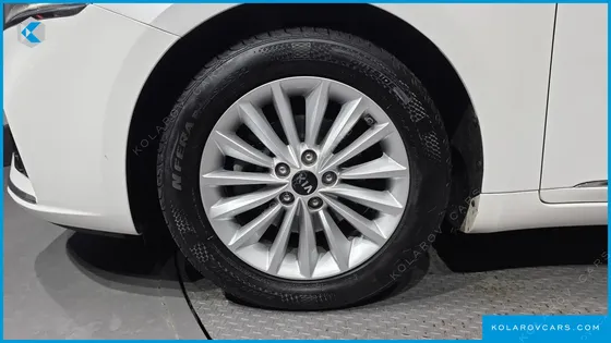 KIA K7 3.0 LPI LUXURY (RENTAL CAR)