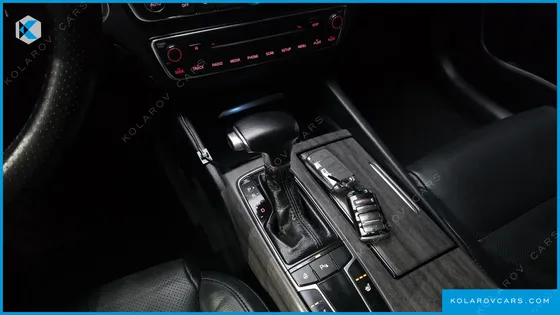 KIA K7 3.0 LPI LUXURY (RENTAL CAR)