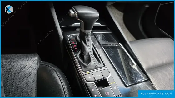 KIA K7 3.0 LPI LUXURY (RENTAL CAR)