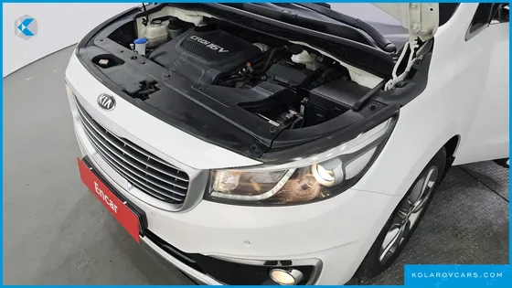 KIA CARNIVAL 9-SEATER LUXURY