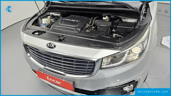 KIA CARNIVAL 9-SEATER NOBLESSE