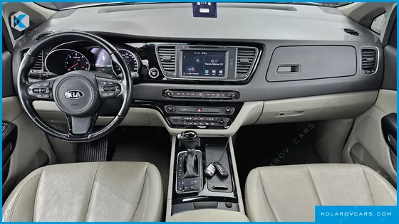 KIA CARNIVAL 9-SEATER NOBLESSE