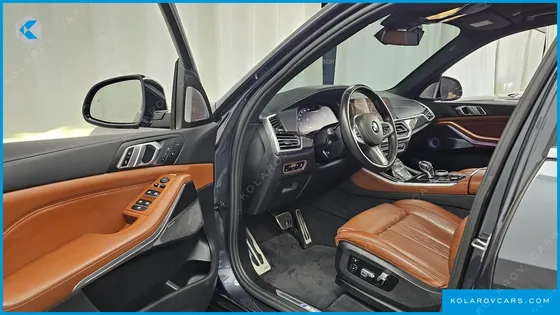 BMW X5 M50I