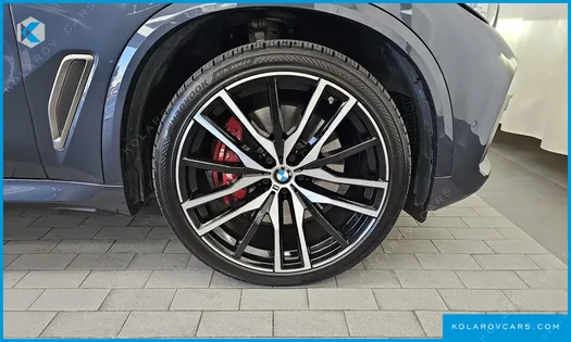 BMW X5 M50I