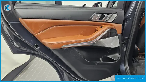 BMW X5 M50I