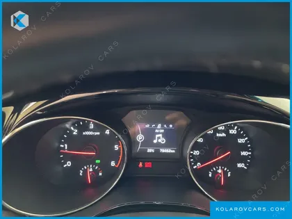 KIA CARNIVAL 11-SEATER PRESTIGE