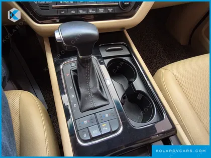 KIA CARNIVAL 11-SEATER PRESTIGE