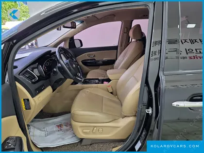 KIA CARNIVAL 11-SEATER PRESTIGE