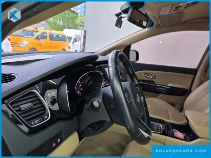 KIA CARNIVAL 11-SEATER PRESTIGE