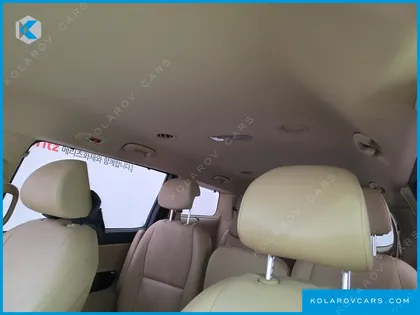 KIA CARNIVAL 11-SEATER PRESTIGE