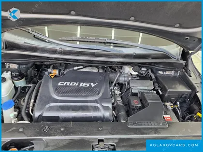 KIA CARNIVAL 9-SEATER PRESTIGE