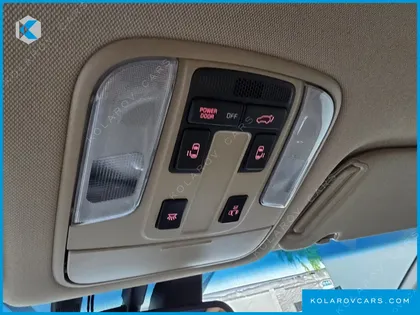 KIA CARNIVAL 9-SEATER PRESTIGE
