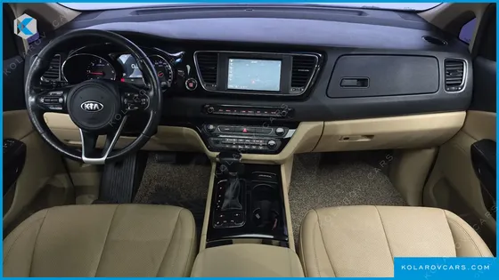 KIA CARNIVAL 9-SEATER NOBLESSE