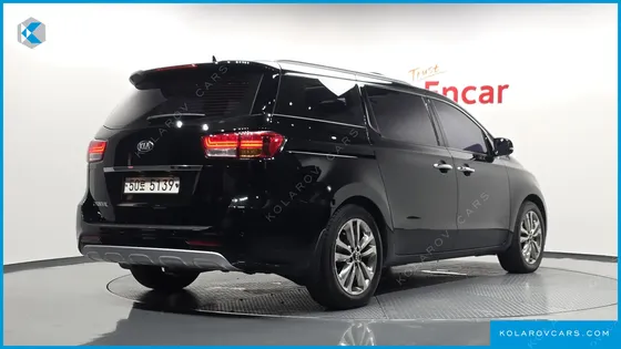 KIA CARNIVAL 9-SEATER NOBLESSE
