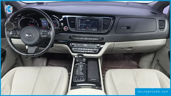 KIA CARNIVAL 9-SEATER NOBLESSE