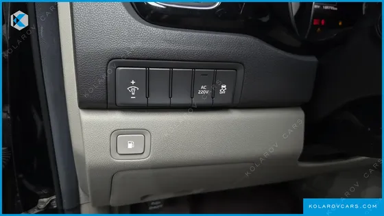 KIA CARNIVAL 9-SEATER NOBLESSE