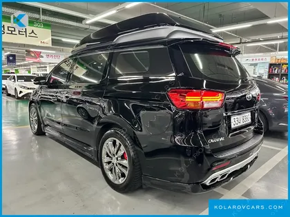 KIA CARNIVAL 9-SEATER HI-LIMOUSINE