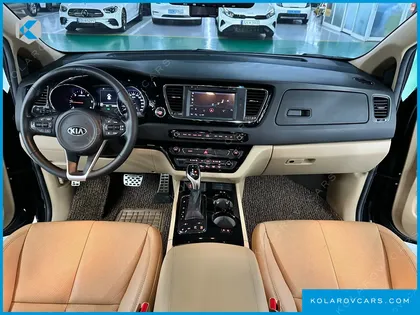 KIA CARNIVAL 9-SEATER HI-LIMOUSINE