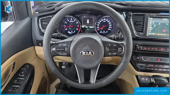 KIA CARNIVAL GASOLINE 7-SEATER LIMOUSINE