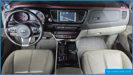 KIA CARNIVAL 9-SEATER NOBLESSE