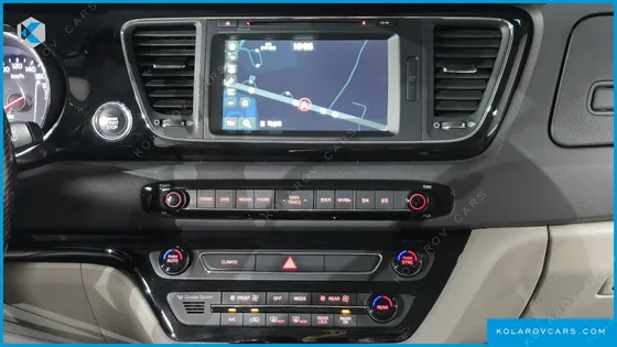 KIA CARNIVAL 9-SEATER NOBLESSE