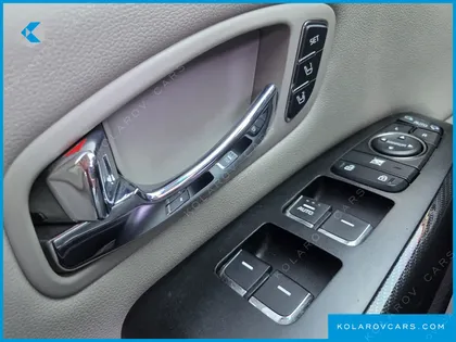 KIA CARNIVAL 9-SEATER NOBLESSE