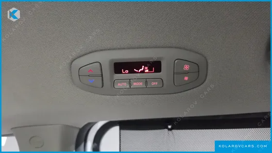 KIA CARNIVAL 9-SEATER NOBLESSE