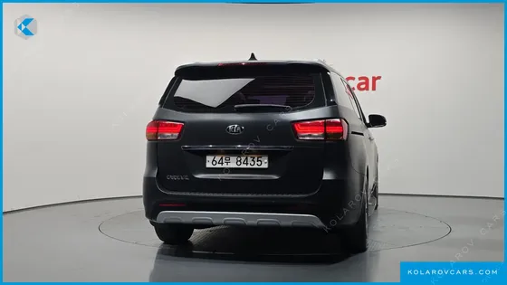 KIA CARNIVAL 9-SEATER NOBLESSE