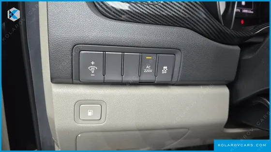 KIA CARNIVAL 9-SEATER NOBLESSE